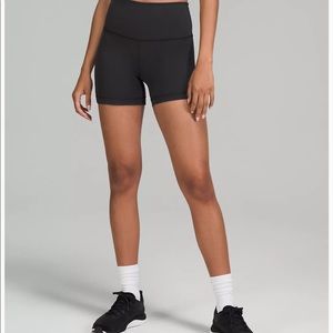 Lululemon Purple Spandex Shorts (WONDER UNDER) (4 INCH)